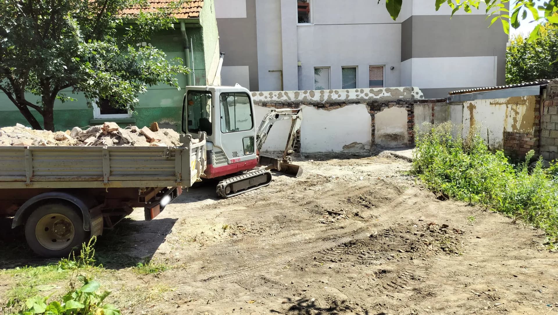 Descărcare pietriș la client în Brașov