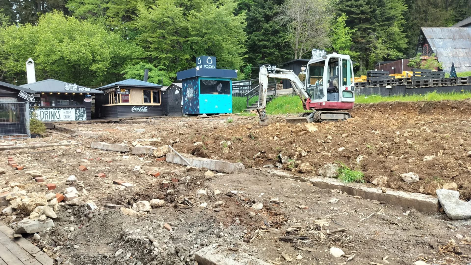 Lucrări de terasare teren